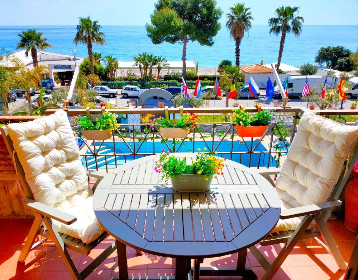 Taormina By The Sea Lejlighed Mazzeo Eksteriør billede
