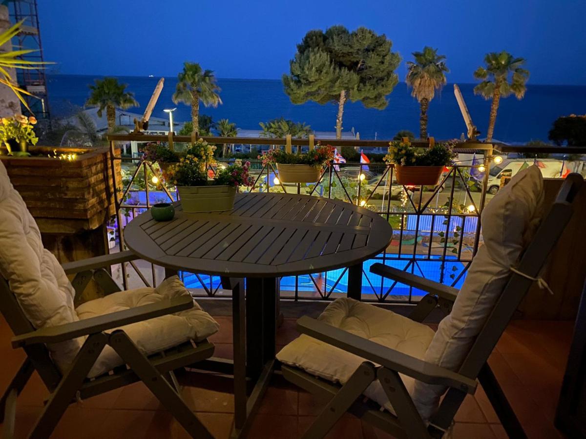 Taormina By The Sea Lejlighed Mazzeo Eksteriør billede